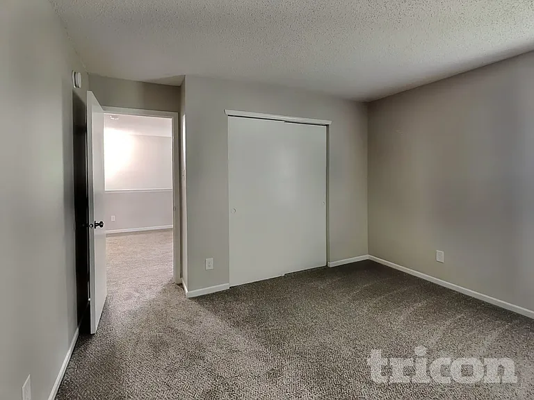2729 Redland Ln — Photo 12