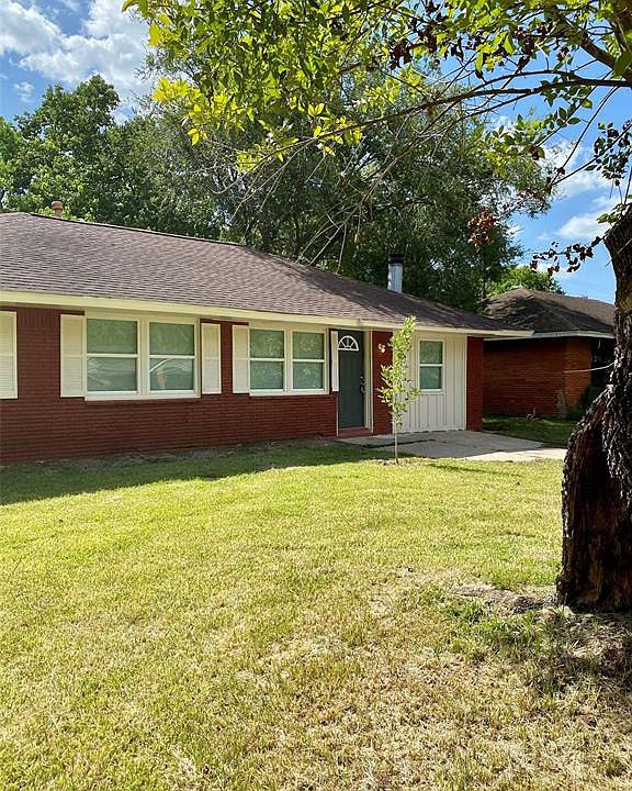 1st image of 2130 Dewberry Ln