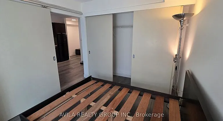 126 Simcoe St #301 — Photo 29