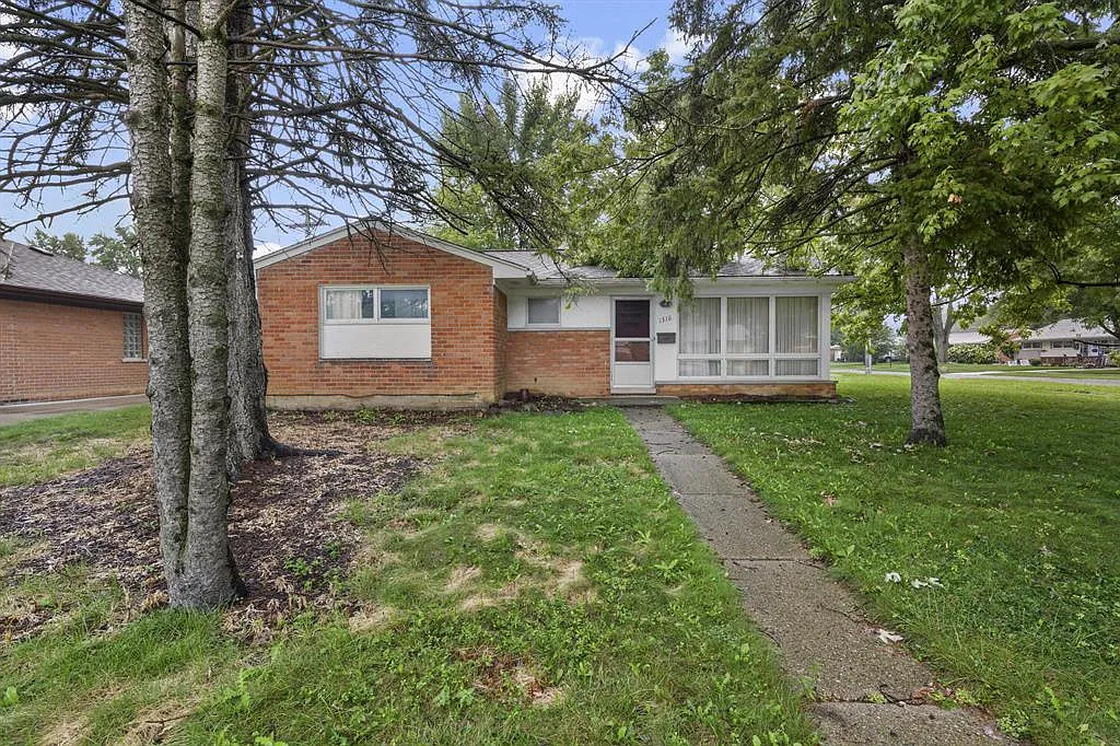 3 bed, 996 sqft, $2,600 — Photo 2