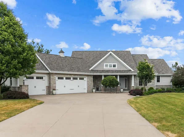 W7066 Rockdale Ln, Greenville, WI 54942