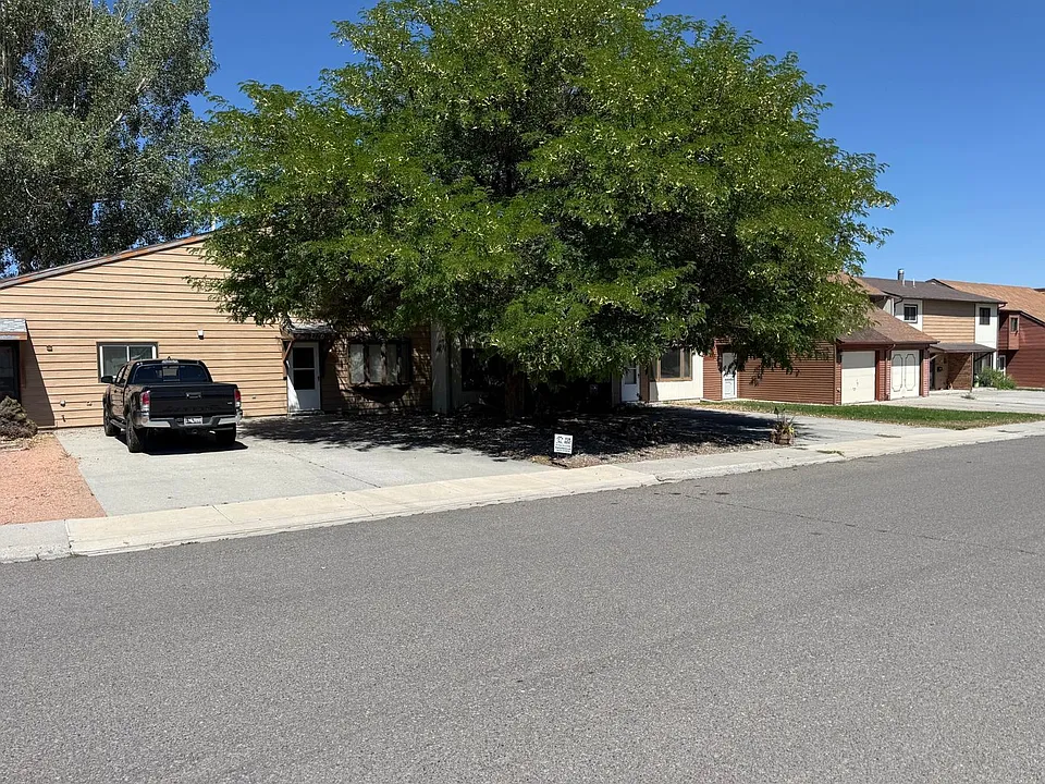 2110 Prairie Rd