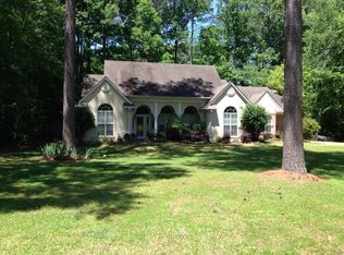2376 Tiffany Cir, Florence, MS 39073