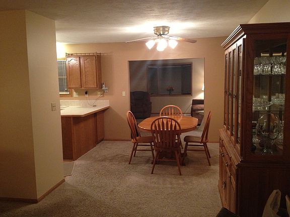 DINING ROOM 10 X 10