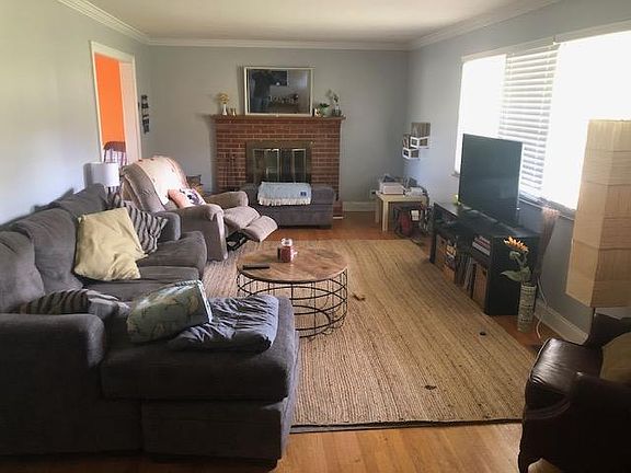 3rd image of 4401 Estonia Dr