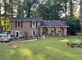 8907 Dorsey Rd, Riverdale, GA 30274