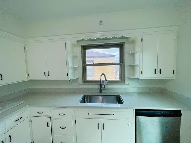 9323 W Wisconsin Ave — Photo 8