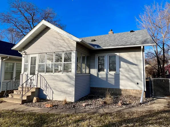 1503 Wynne Ave, Saint Paul, MN 55108