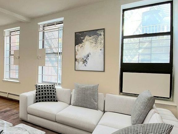 2nd image of 315 W 113th St #1B