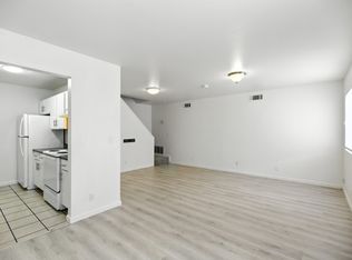 925 Carro Dr APT 2, Sacramento, CA 95825