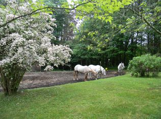 18 Flat Rock Rd, Petersham, MA 01366