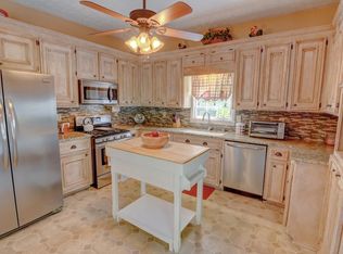 1860 Thousand Oaks Ln, Lawrenceville, GA 30043
