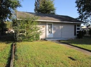 2402 Livesay Rd, Chesapeake, VA 23323