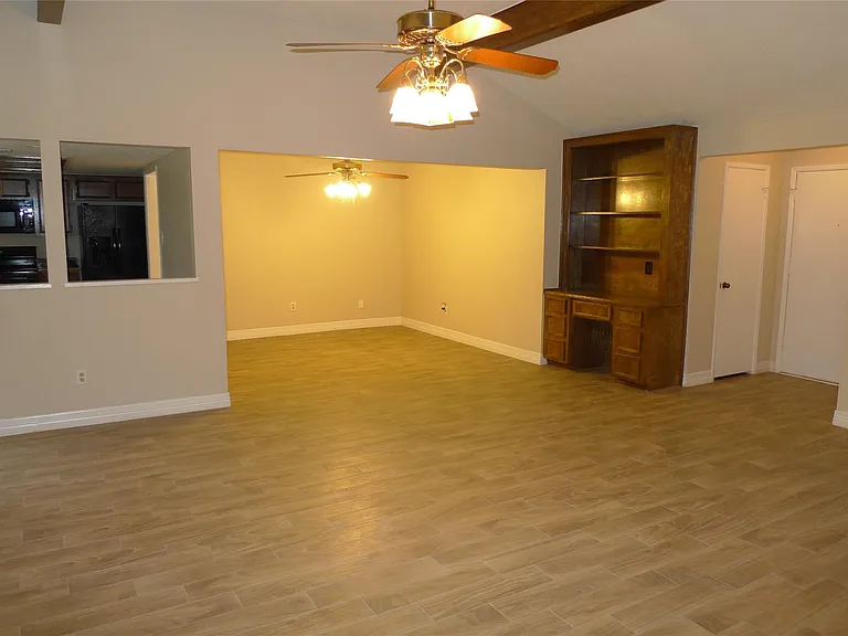 14223 Whitecross Dr — Photo 27