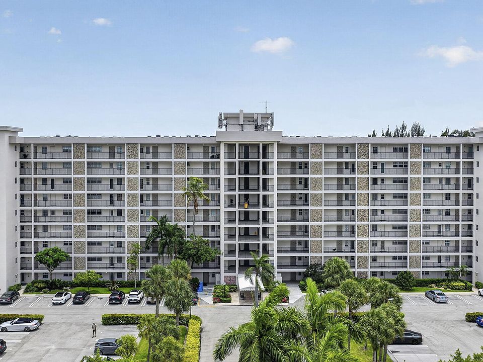 1st image of 3150 N Palm Aire Drive #108