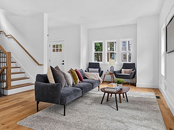 3rd image of 37 Belmont St #37