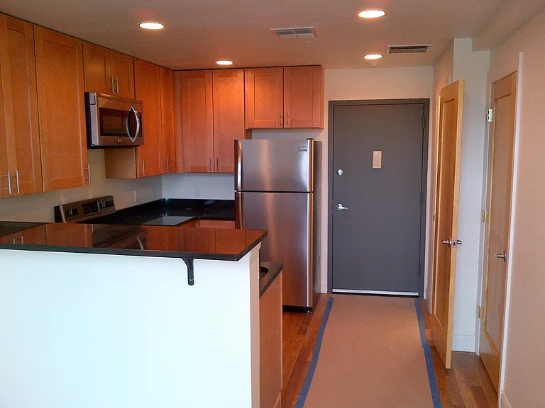 27 Western Avenue — Photo 23