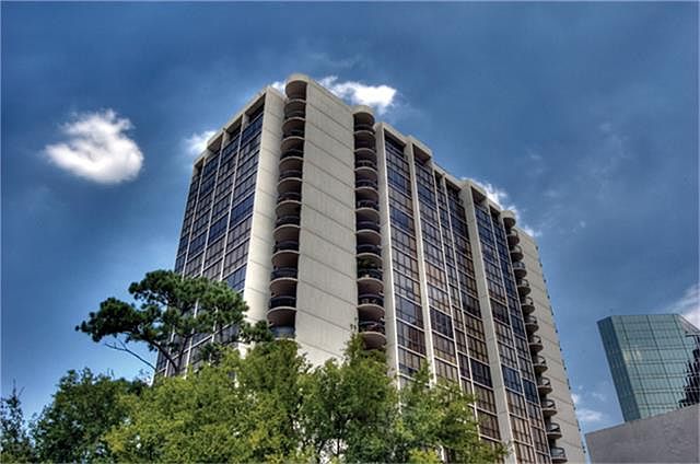 1st image of 5001 Woodway Dr Unit 1302