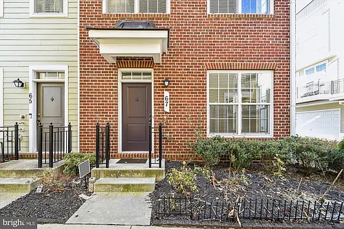 67 Linden Pl Photo 1
