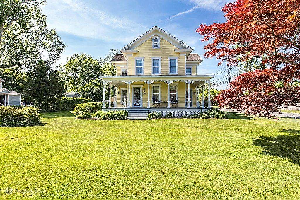 376 Middle Rd, Bayport, NY 11705 Zillow