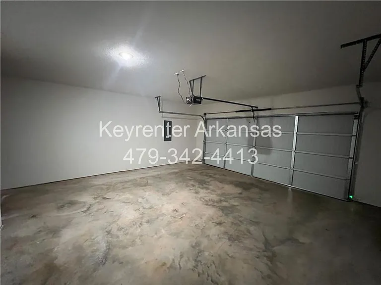 4808 Planetree St — Photo 25