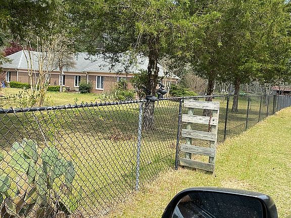 16 ft horse gate to stables