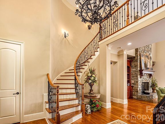 4th image of 4246 Sigmon Cove Ln