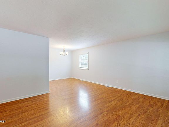 4th image of 3539 Terrier Ln