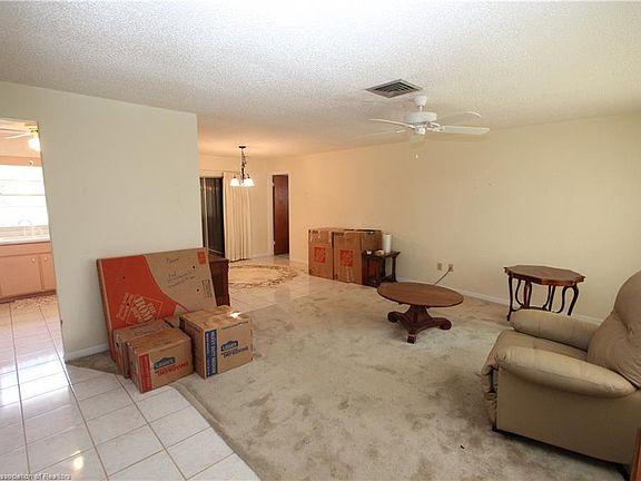 4th image of 212 Memorial Dr