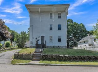 10 Foster St APT 1, Webster, MA 01570