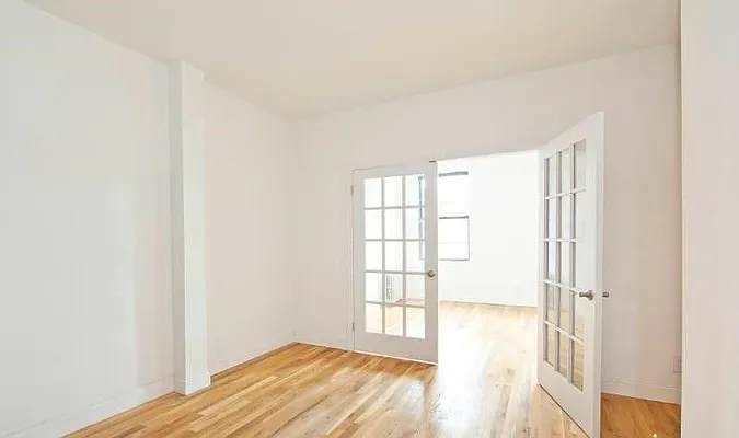 Rented by Bold New York | media 7