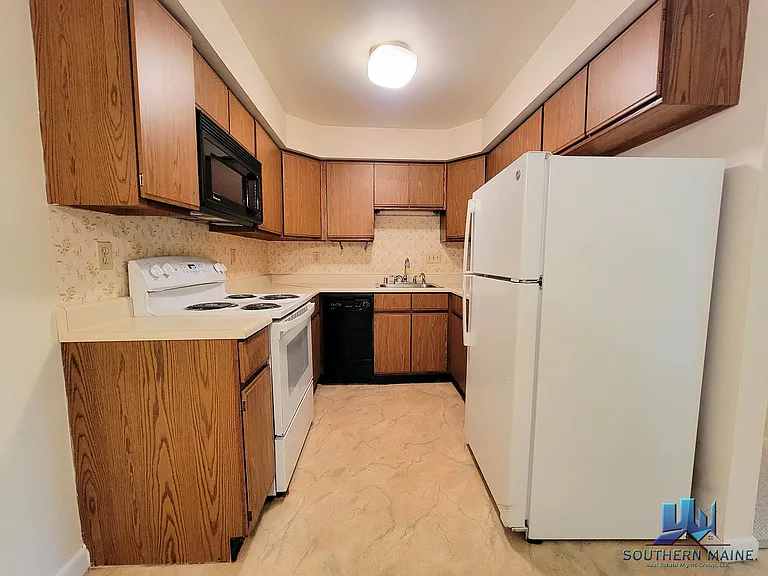 18 Townsend St #2 — Photo 10