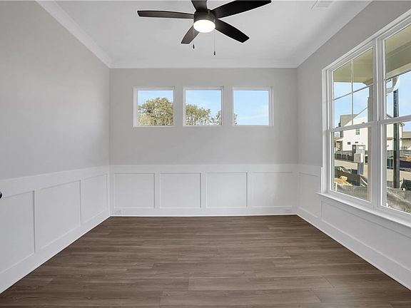 5th image of 135 Marble Tree Way