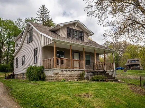 2069 Buckeye Dr, Sharpsville, PA 16150