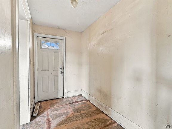 2nd image of 479 20th St