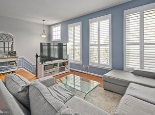 9 Arell Ct, Alexandria, VA 22304