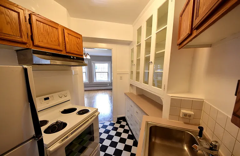 Sherwood Apartments — Photo 41