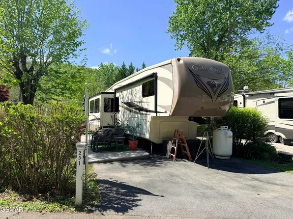 4229 E Pkwy Lot 231, Gatlinburg, TN 37738
