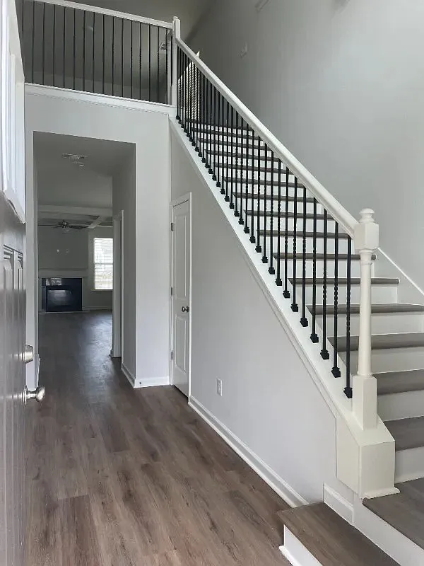 4009 Garden Ln NW — Photo 2