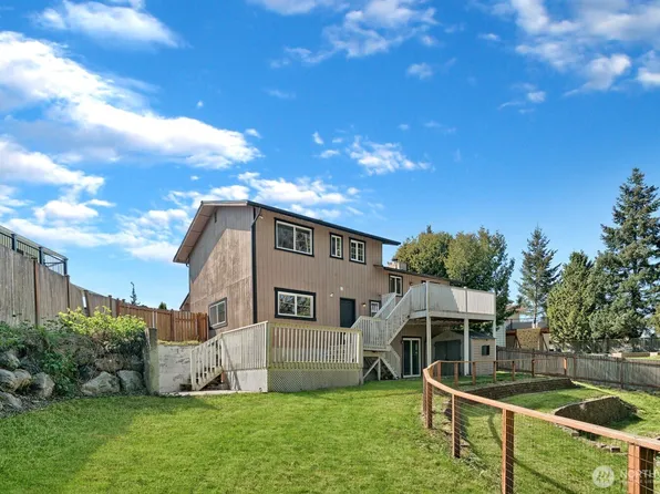 217 Capri Place, Everett, WA 98203