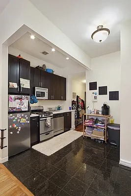 Rented by Nest Seekers International | media 12