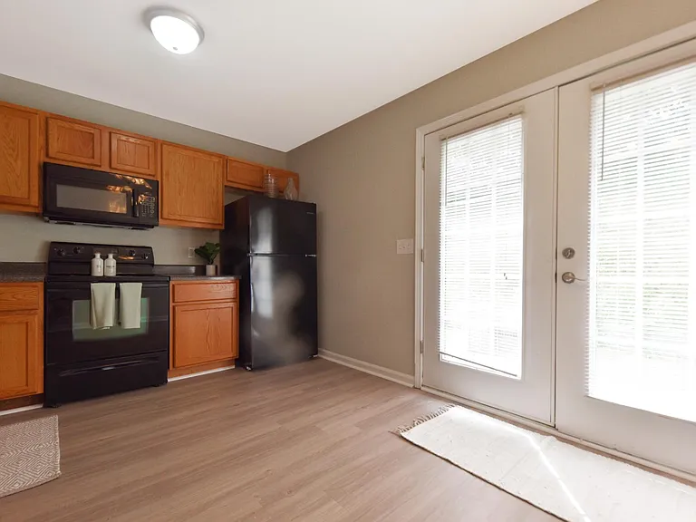 Residences at Devanshire — Photo 5