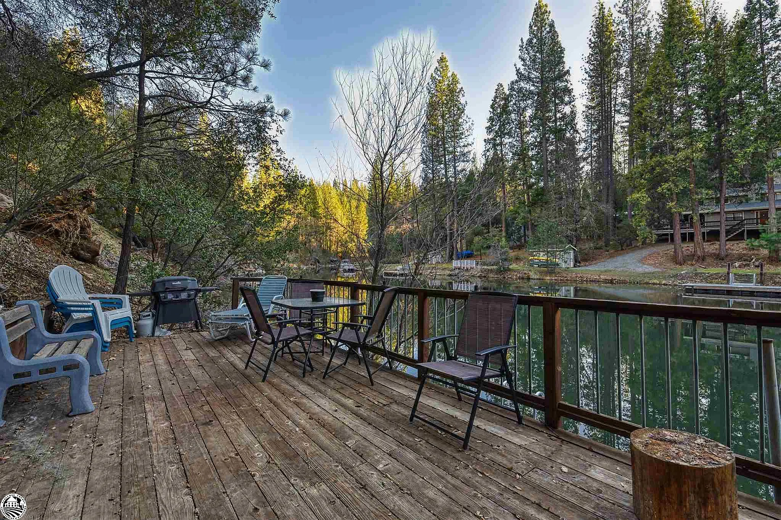 20140 Pine Mountain Dr photo 1