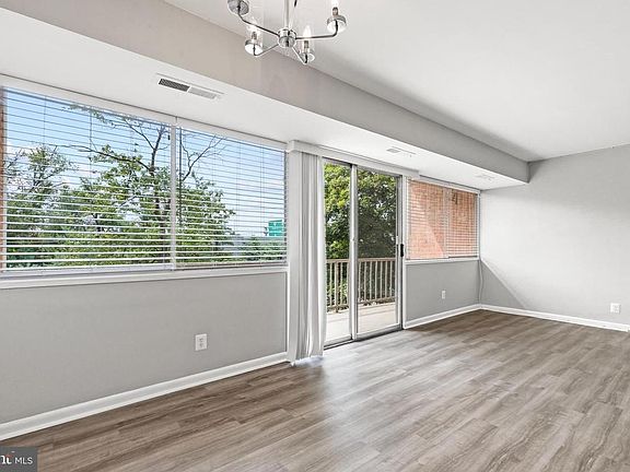 2nd image of 5801 Quantrell Ave