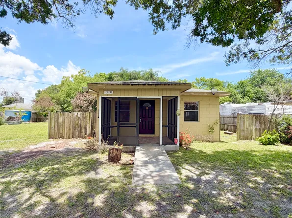 310 Dickson Dr, Fort Pierce, FL 34982