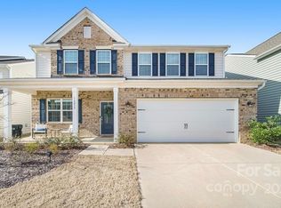 16035 Harbor Hill Dr, Charlotte, NC 28273