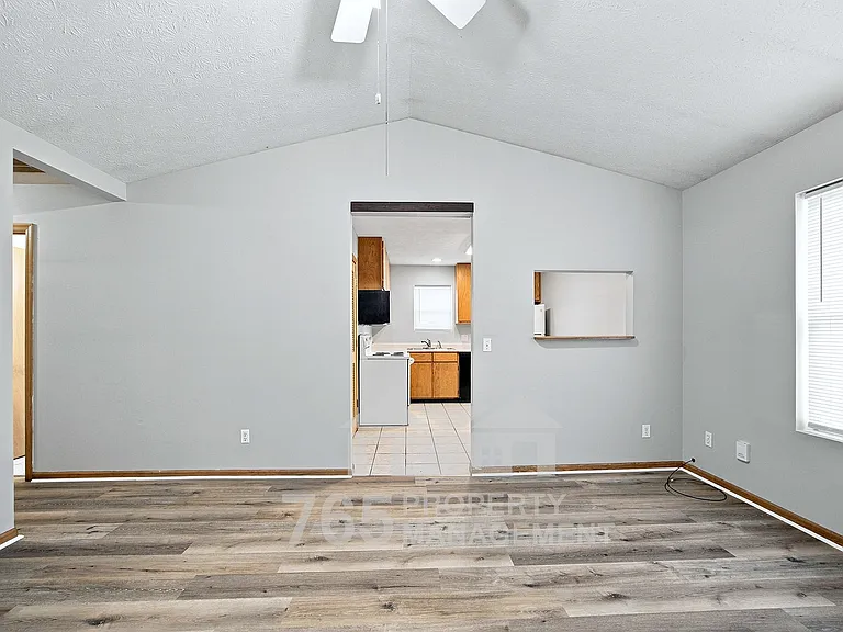 1214 S 3rd St #B — Photo 7