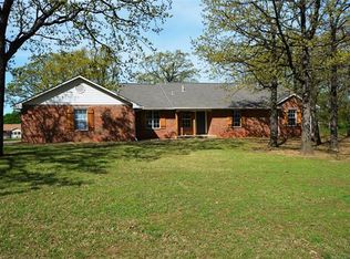 8122 Webb Dr, Tulsa, OK 74131