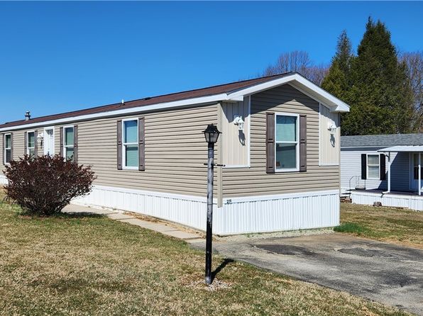 219 Edsel Dr E, Ruffs Dale, PA 15679