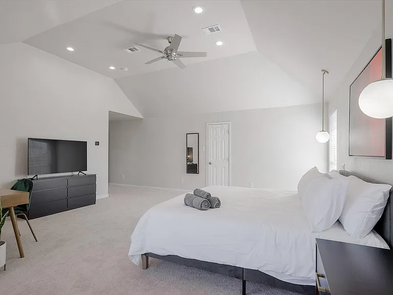 2620 Bordeaux Dr — Photo 25